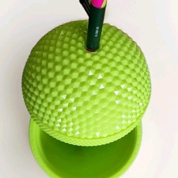 Starbucks Summer 2025 30 Years Frappuccino Studded Green Dome Lid Cold Cup 16 Oz - Picture 5 of 5